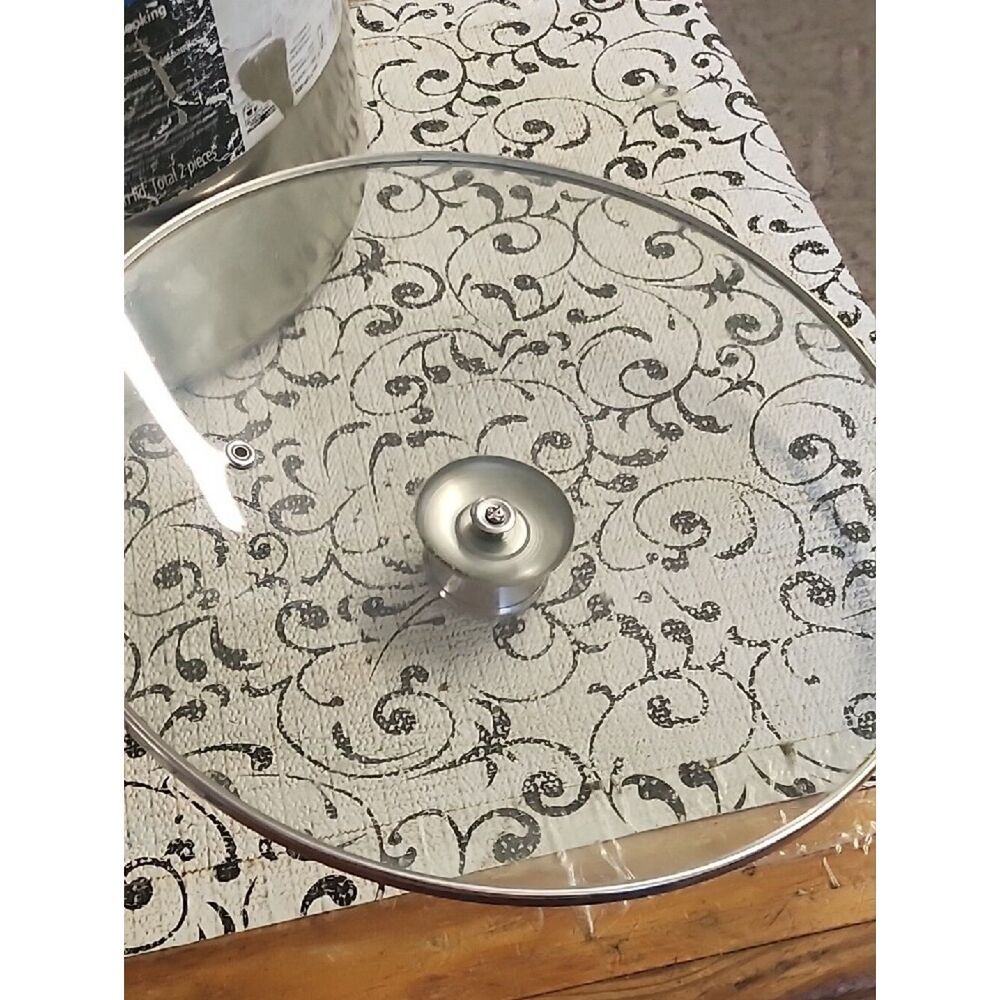 Mainstays Stainless Steel Stock Pot with Glass Lid - Silver - Picture 8 of 9